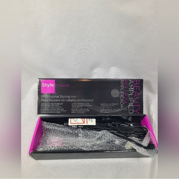 Style House Professional Hair straightener black new in box - Picture 2 of 7